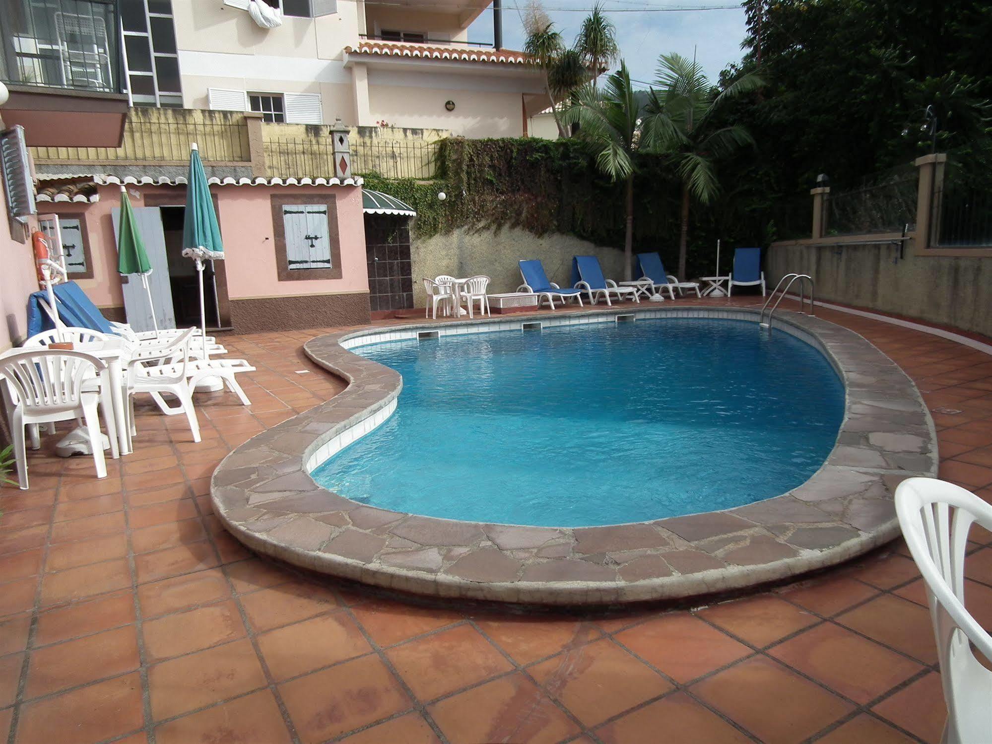 A Casa Do Caseiro Gjestgiverier 2*